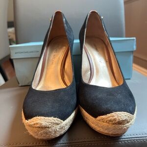 Antonio Melani Camden suede wedge - colour: black & beige, Women’s US size 8M